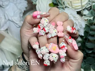 ネイル E.N🦋 長さ出し/持ち込みのネイルデザイン