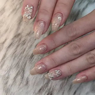 ネイル RUNWAY 　　の眉毛・アイブロウイメージ