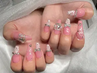 ネイル Roi〈ロワ〉 Minakoのネイルデザイン