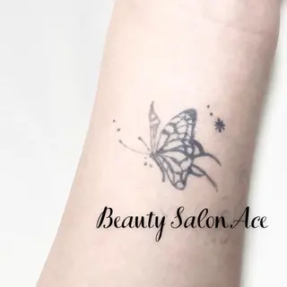 Beauty Salon Ace(ネイルサロン エース)所属・池袋フィルイン Ace♡長さだしのネイルデザイン