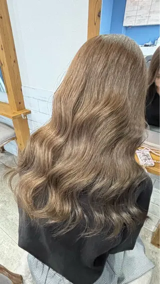 ロング カラー ブルーJR高槻本店所属・高槻No.1髪質改善 /艶髪カラー/たくみのヘアスタイル