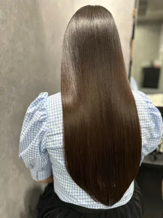 ロング 岩崎 恵実のヘアスタイル