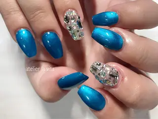 ネイル atelier la vita所属・lavita. mimuraのネイルデザイン