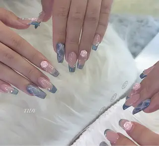 ネイル TIDY M&Mのネイルデザイン