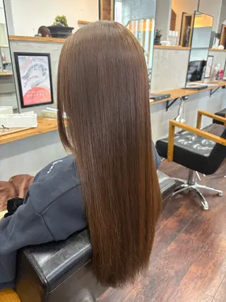 ロング カラー ルプラボウ/篠島 みなみ/豊川のヘアスタイル