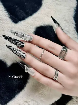 ネイル MQueen ネイルサロンマルのネイルデザイン