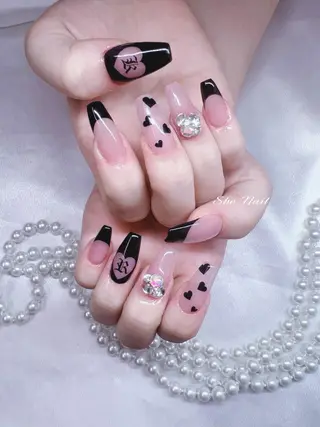 ネイル She   Nail所属・ISA_ BELLAのネイルデザイン