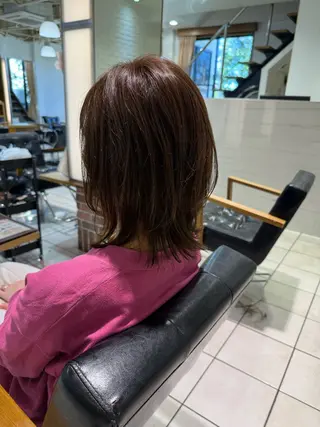 ミディアム 🌟デザインカラー 🌟コノミ🌟のヘアスタイル