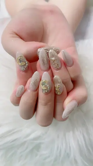 ネイル 菲菲ネイルサロン所属・FF フィフィネイルサロンのネイルデザイン