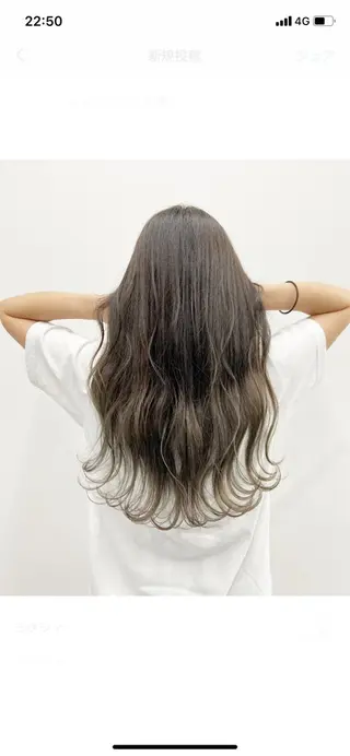 セミロング カラー 🦄インナーカラー 🦄貫井彩花のヘアスタイル