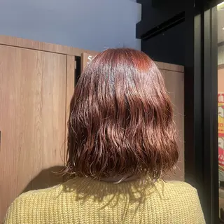 ミディアム パーマ 中村 友香🧸 ブリーチ/艶髪カラーのヘアスタイル