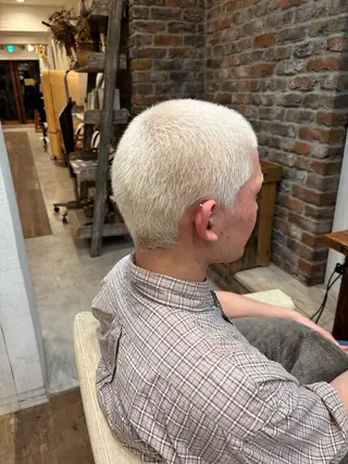 カラー sand &rose所属・逗子🫧透明感カラー しゅんやのヘアスタイル