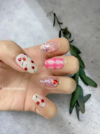 ネイル マキ ネイルサロンのネイルデザイン