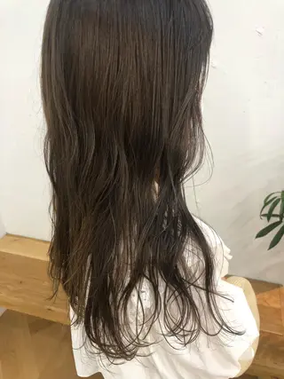 ロング カラー SALOWIN 立川所属・MAYU /ナチュラルヘア🌷のヘアスタイル