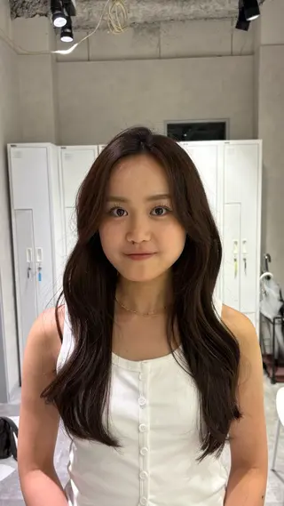 モデル募集中/西梅田 かえで🎀のヘアスタイル