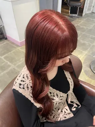 カラー ストレート/ブリーチ 金井 　歩美のヘアスタイル