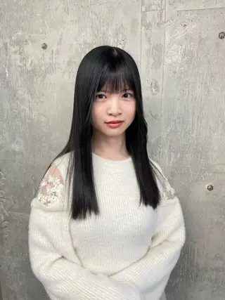 ロング 鈴木瑛里／ブロンド ベージュ／男女のヘアスタイル