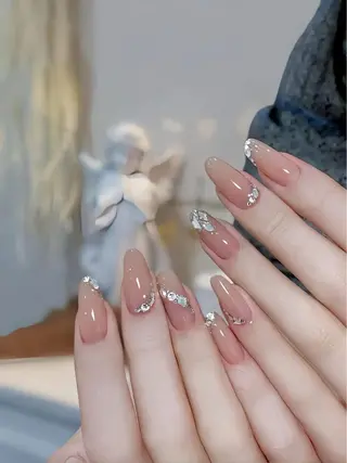 ネイル T. Leeのネイルデザイン