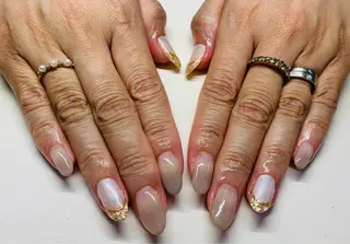 ネイル Mule Beauty Salon所属・ミュール ビューティーサロンのネイルデザイン