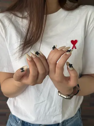 ネイル GO TODAY 新宿Gratia店所属・mito shioriのネイルデザイン