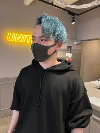 ショート カラー ヘアアレンジ メンズ neon hair所属・🩵 JURI🩵のヘアスタイル