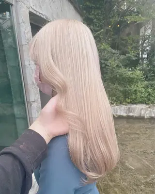 セミロング ❄️💛エクステ ブリーチ❄️yukiのヘアスタイル