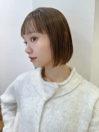 ショート レイヤーカット /透明感カラー西田のヘアスタイル