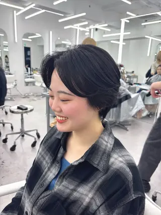 ショート 韓国ヘア/レイヤー/ 顔まわり足立遥奈のヘアスタイル