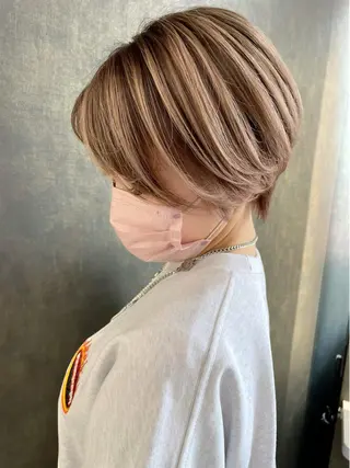 ショート カラー Lyuca所属・ショート×ブリーチ Lyuca/yujiのヘアスタイル