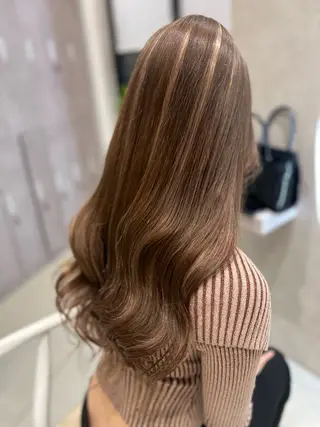 カラー 小池 夏美のヘアスタイル