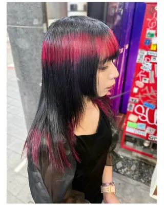 ミディアム カラー GARU-ガル-所属・TSUNO🦖 派手髪/オタク美容師のヘアスタイル