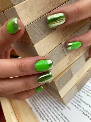 ネイル nailsalon　hue所属・小山 羽奈のネイルデザイン