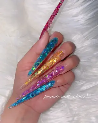 ネイル 関山 志乃のネイルデザイン