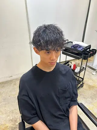 パーマ メンズ ナチュラル大人っぽい スタイル　MAORIのヘアスタイル