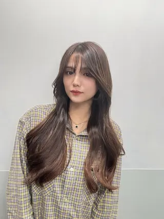 セミロング カラー 顔まわりの神様✨ 透明感カラー藤嶋秀幸のヘアスタイル