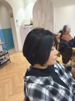 ミディアム カラー 河野 穂香のヘアスタイル