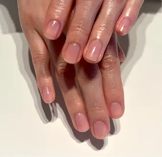 ネイル 自爪とネイルケア専門サロン　プリナチュール所属・吉岡 泉のネイルデザイン