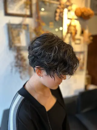 ショート カラー パーマ インナーカラー指名 No.1菊池柊真のヘアスタイル