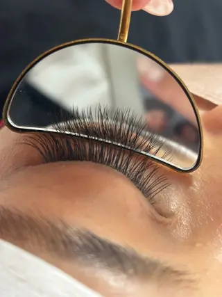 マツエク・マツパ Vibliss所属・江洲 Vibliss ｳﾞｨﾌﾞﾘｽのマツエク・マツパデザイン