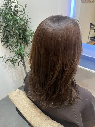 カラー 藤田 詩織のヘアスタイル