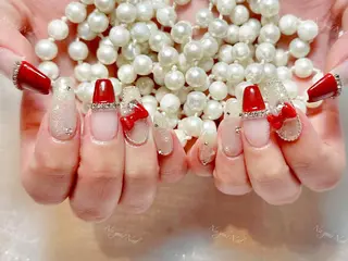 ネイル 🦋 Queenieのネイルデザイン