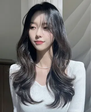 ロング 韓国ヘア×髪質 改善🇰🇷シオリのヘアスタイル
