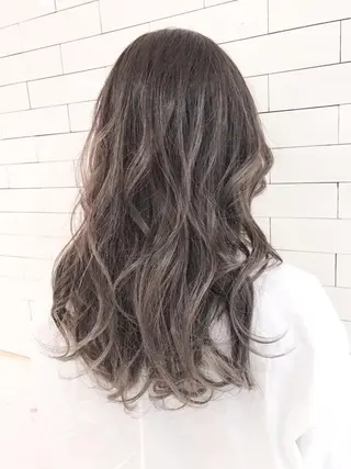 セミロング カラー 土谷 敦郎のヘアスタイル