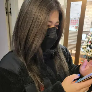 カラー ミディアム 羽エクステ🩷 🤍まき🤍のヘアスタイル