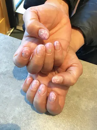 ネイル Nest 岩崎のネイルデザイン