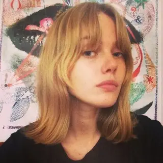 セミロング 透明感color🩵 MAYUKAのヘアスタイル