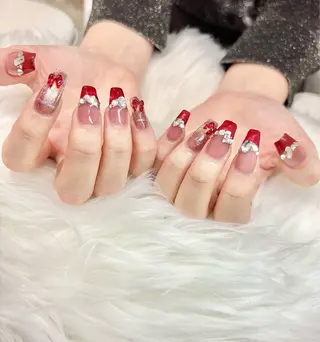 ネイル Angie Nail所属・Angie Nail CHIYURIのネイルデザイン
