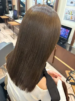 ミディアム MODEK's阿倍野 HONOKAのヘアスタイル