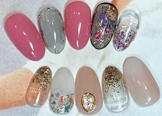 ミディアム SyiSyu 梅田店のネイルデザイン