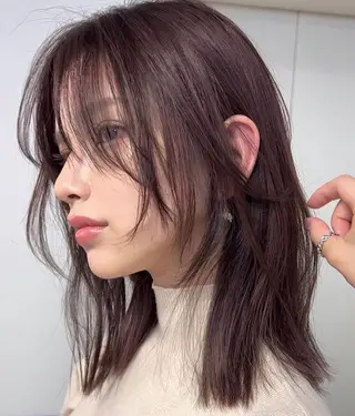 ミディアム AILERON 持倉のヘアスタイル